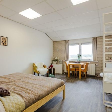 Hotel Corfwater Петтен Экстерьер фото